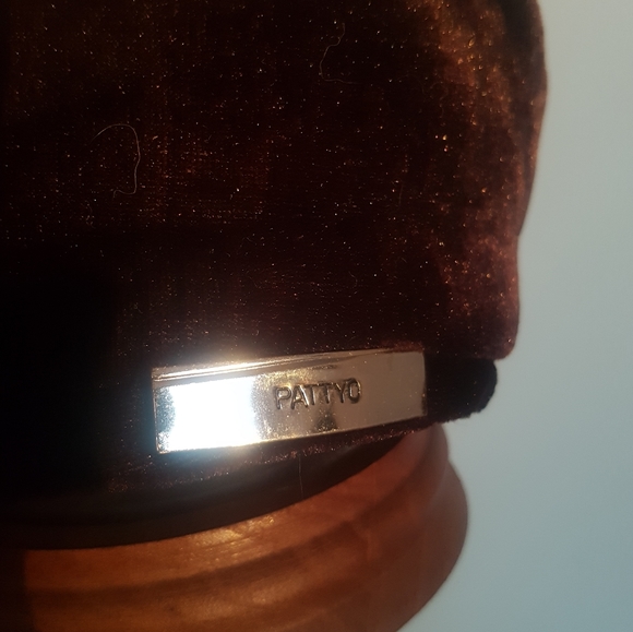 Black Beret with plate reading ”PATTYO” - Picture 8 of 9